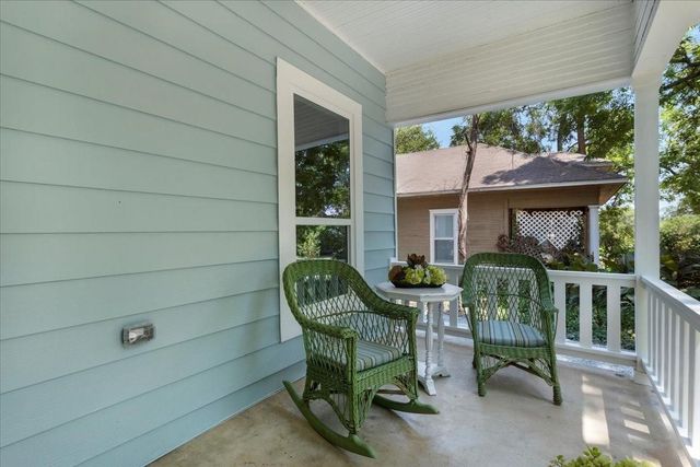 627 W Monterey Street, Denison, TX 75020