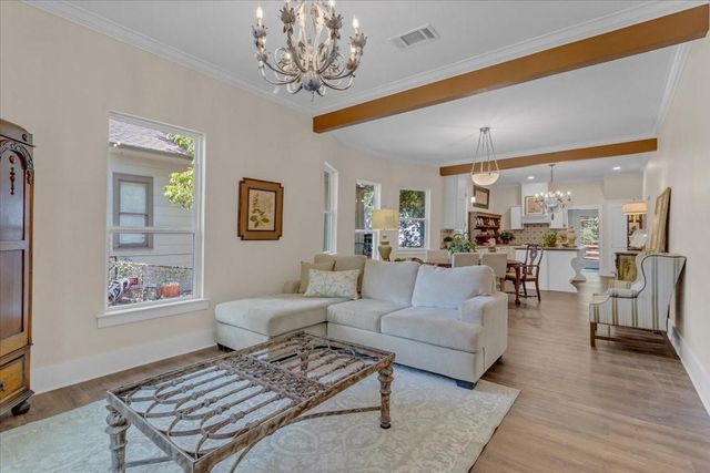 627 W Monterey Street, Denison, TX 75020