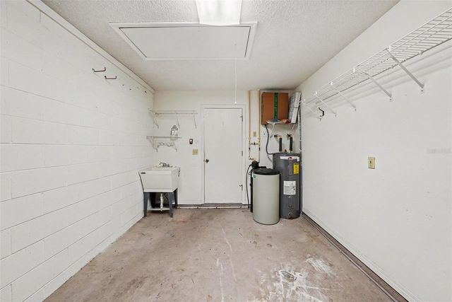 2437 NANTUCKET HARBOR LOOP 2437, Sun City Center, FL 33573