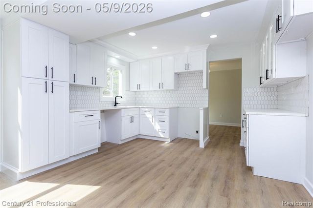 3091 Heritage Drive, Troy, MI 48083