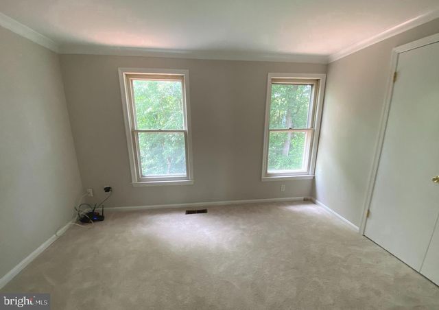 11198 SILENTWOOD LN, Reston, VA 20191