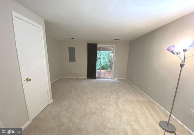 11198 SILENTWOOD LN, Reston, VA 20191