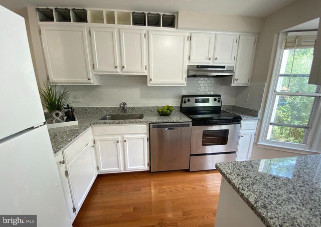 11198 SILENTWOOD LN, Reston, VA 20191