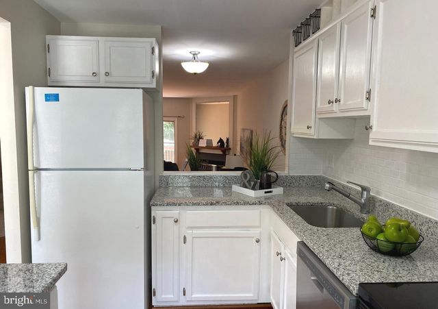 11198 SILENTWOOD LN, Reston, VA 20191