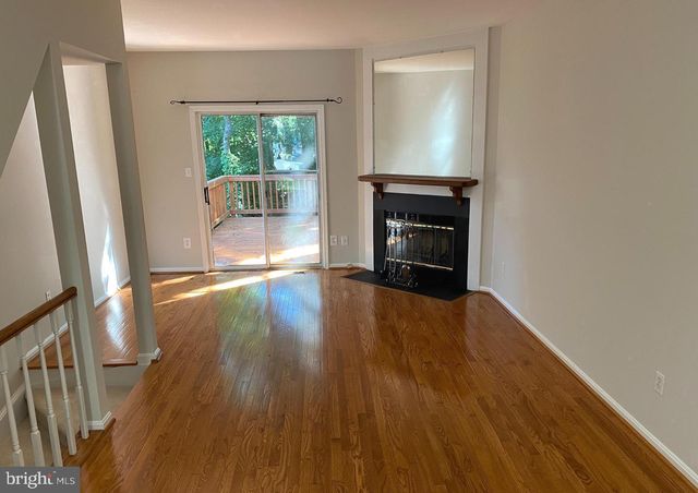 11198 SILENTWOOD LN, Reston, VA 20191