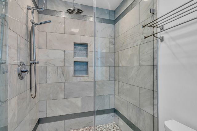 818 Bresslyn Rd, Nashville, TN 37205