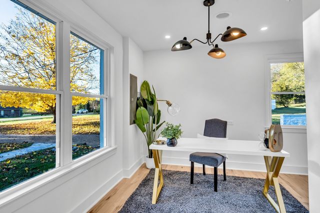 818 Bresslyn Rd, Nashville, TN 37205