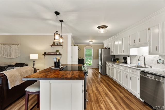 4613 Stonehill, Tuscaloosa, AL 35405
