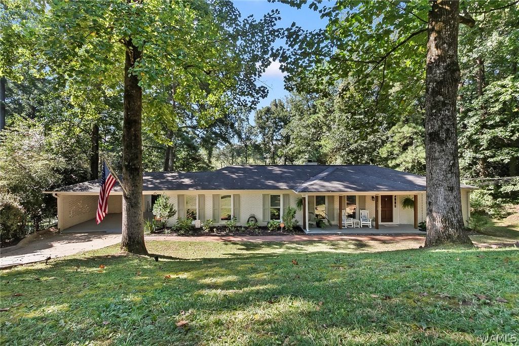 4613 Stonehill, Tuscaloosa, AL 35405