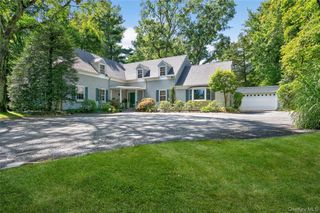 61 Weir Lane, Locust Valley, NY 11560