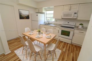 915 NE 16th Terrace 5, Fort Lauderdale, FL 33304