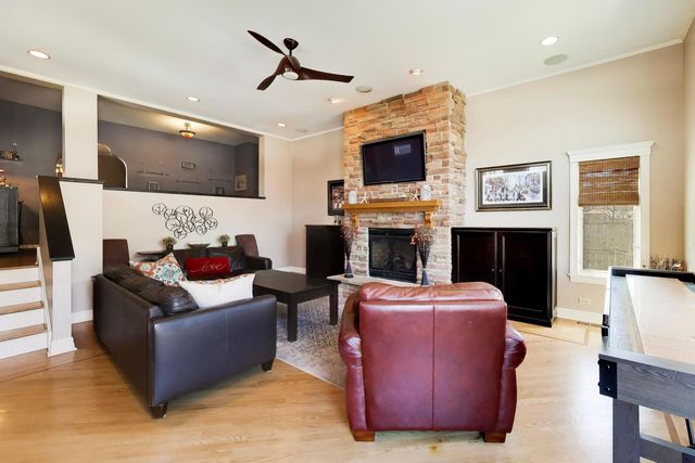 6548 N Oliphant Avenue, Chicago, IL 60631