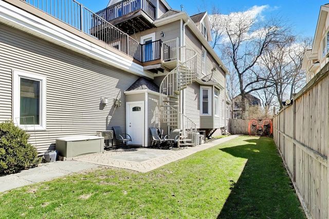 6548 N Oliphant Avenue, Chicago, IL 60631