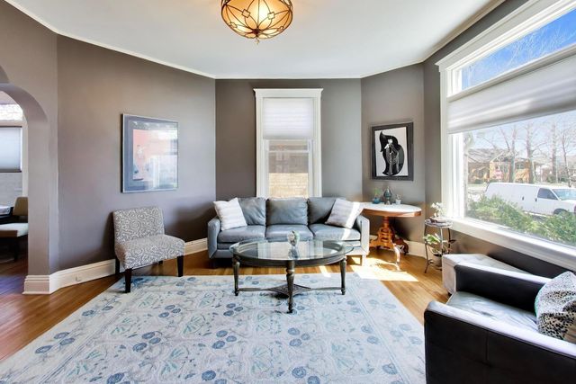 6548 N Oliphant Avenue, Chicago, IL 60631