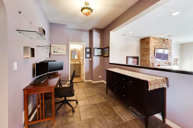 6548 N Oliphant Avenue, Chicago, IL 60631