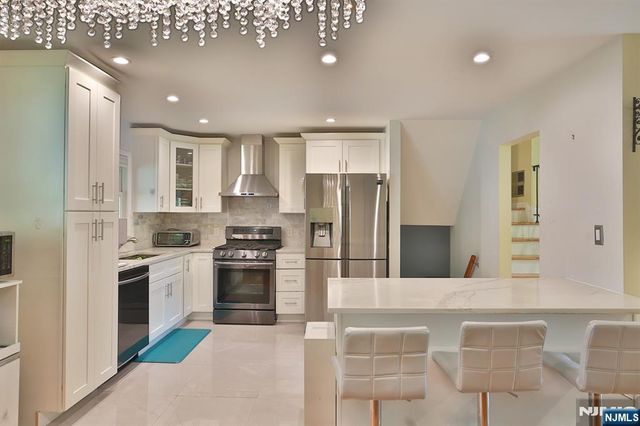 124 Lenox Avenue, Demarest, NJ 07627