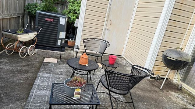 1046 Thornwoode Lane, Stone Mountain, GA 30083