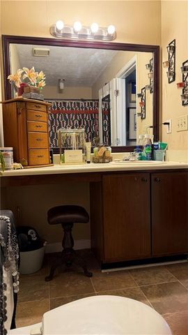 1046 Thornwoode Lane, Stone Mountain, GA 30083