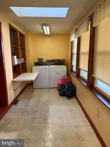 25 HARDING ST, Manchester, PA 17345