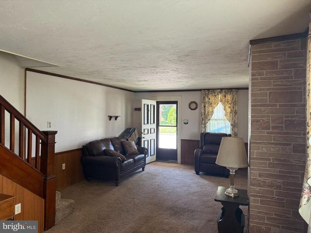 25 HARDING ST, Manchester, PA 17345