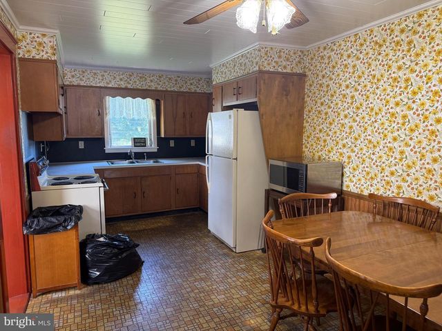 25 HARDING ST, Manchester, PA 17345