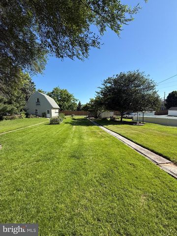 25 HARDING ST, Manchester, PA 17345
