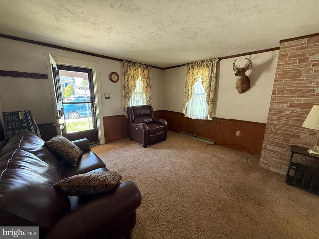 25 HARDING ST, Manchester, PA 17345