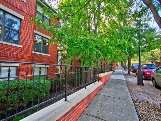 445 W 9th Street 302, Kansas City, MO 64105