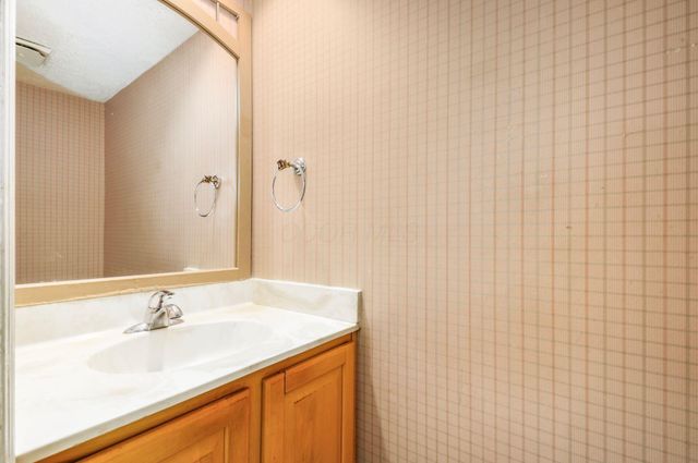 5101 Delancey Street, Columbus, OH 43220