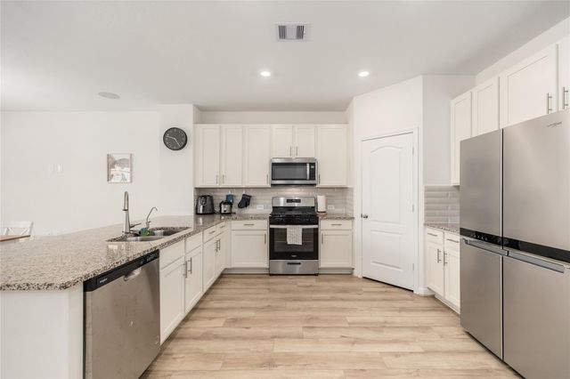8202 Leisure Point Drive, Cypress, TX 77433