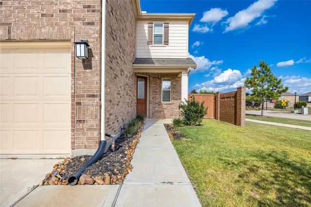 8202 Leisure Point Drive, Cypress, TX 77433