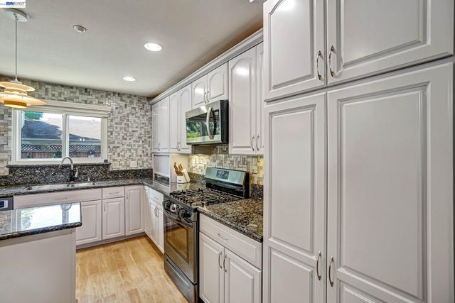 5313 Starflower Way, Livermore, CA 94551