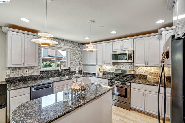 5313 Starflower Way, Livermore, CA 94551