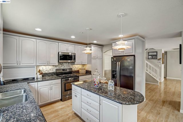5313 Starflower Way, Livermore, CA 94551