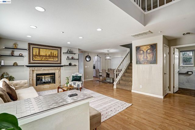 5313 Starflower Way, Livermore, CA 94551