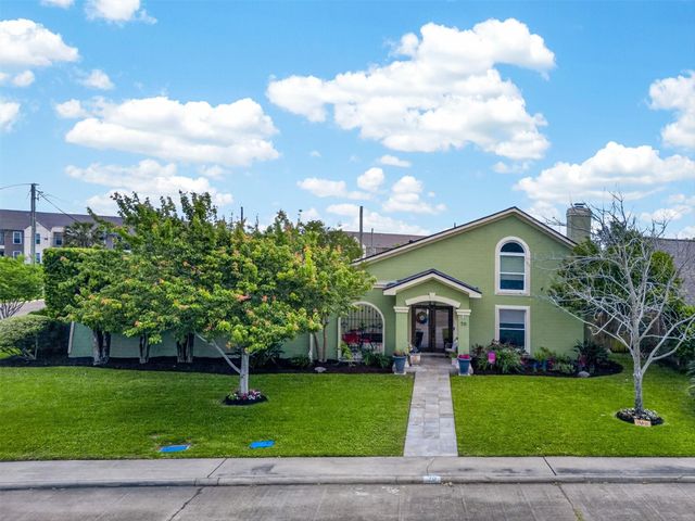70 Colony Park Circle, Galveston, TX 77551