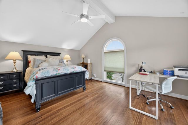 70 Colony Park Circle, Galveston, TX 77551
