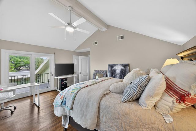 70 Colony Park Circle, Galveston, TX 77551