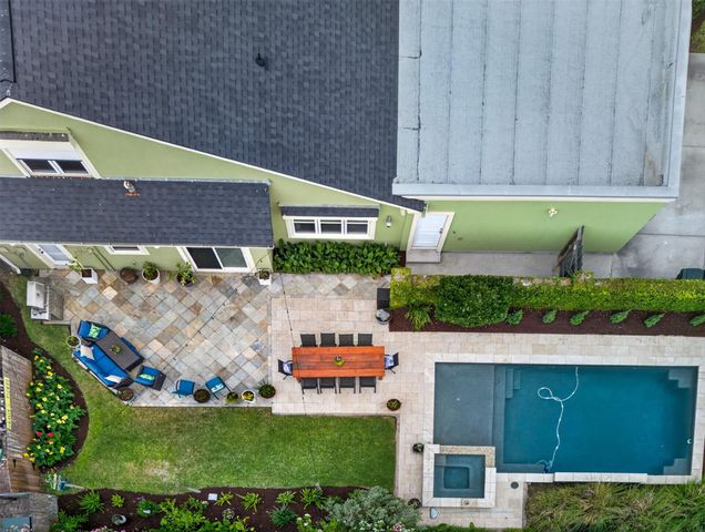 70 Colony Park Circle, Galveston, TX 77551