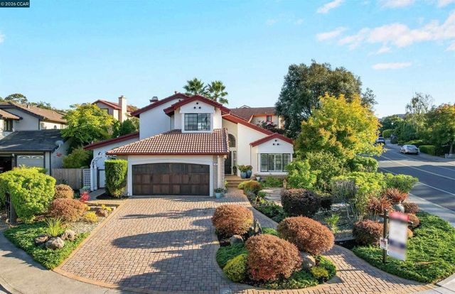 100 Opal Ct, Hercules, CA 94547
