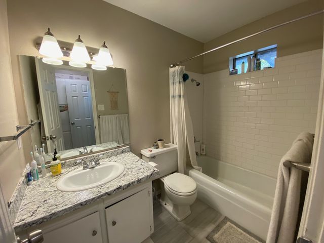 1107 N Locust Street 3, Denton, TX 76201