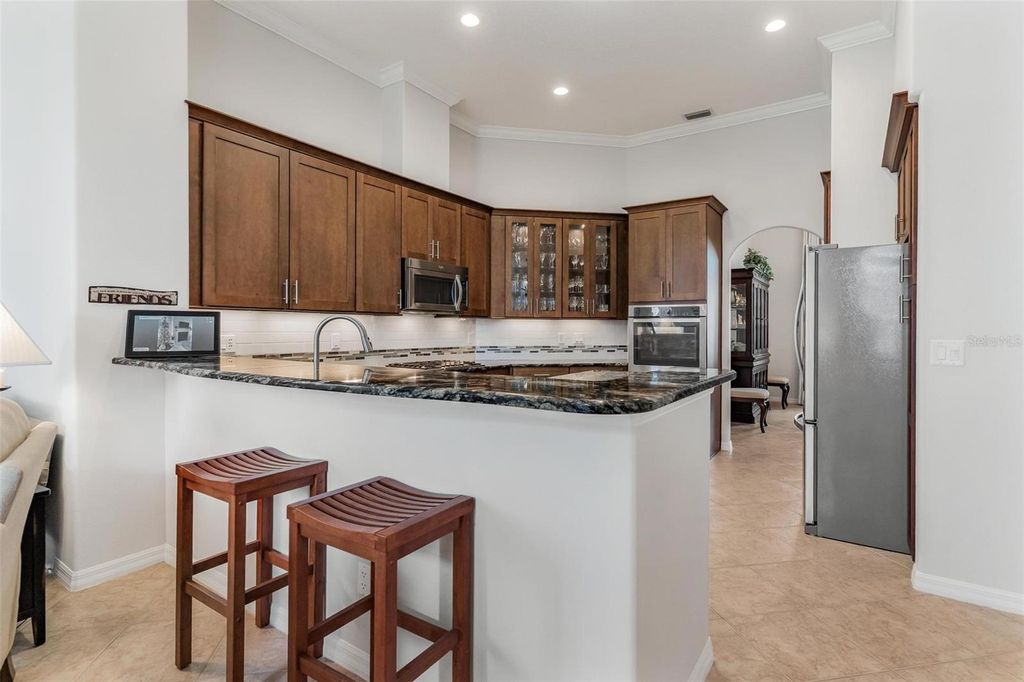 Image 16 of property listing at 5170 INDIAN OCEAN LOOP, Tavares, FL 32778