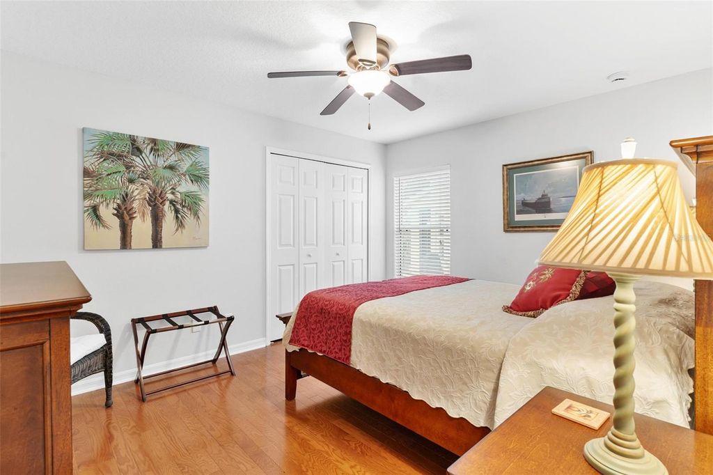 Image 40 of property listing at 5170 INDIAN OCEAN LOOP, Tavares, FL 32778