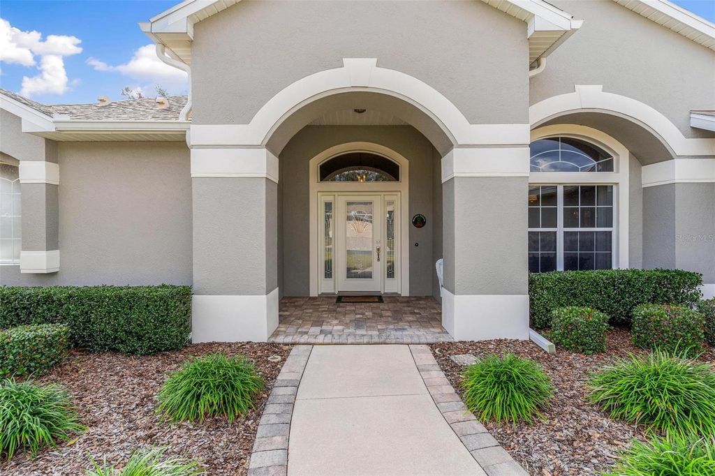 Image 45 of property listing at 5170 INDIAN OCEAN LOOP, Tavares, FL 32778