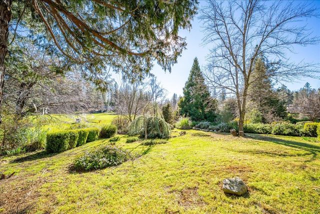 11349 Lower Circle Dr, Grass Valley, CA 95949