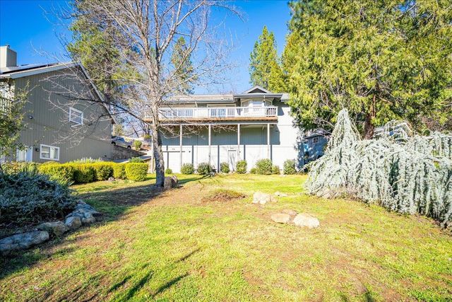 11349 Lower Circle Dr, Grass Valley, CA 95949