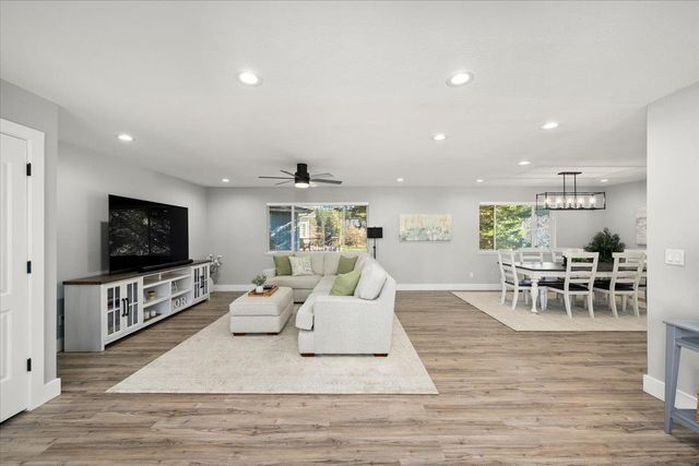11349 Lower Circle Dr, Grass Valley, CA 95949