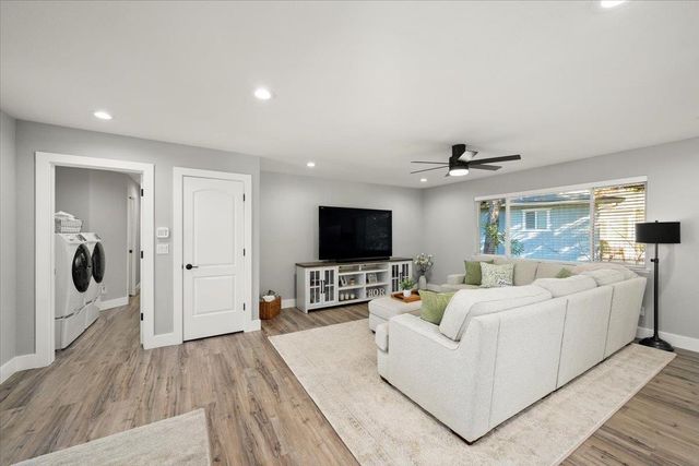 11349 Lower Circle Dr, Grass Valley, CA 95949