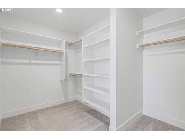 3702 S ARWANA Ln, Ridgefield, WA 98642