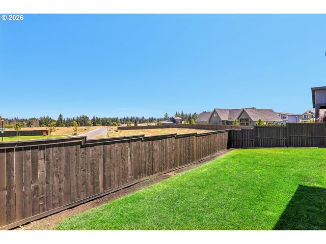 3702 S ARWANA Ln, Ridgefield, WA 98642